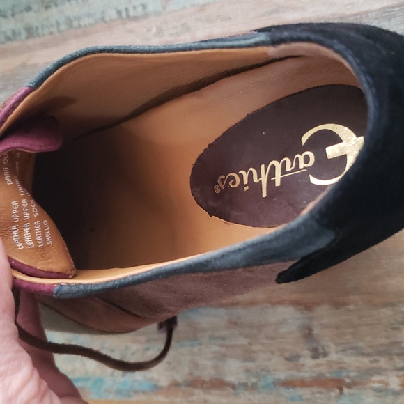 Earthies Suede Platforms 6.5B - Picture 4 of 9